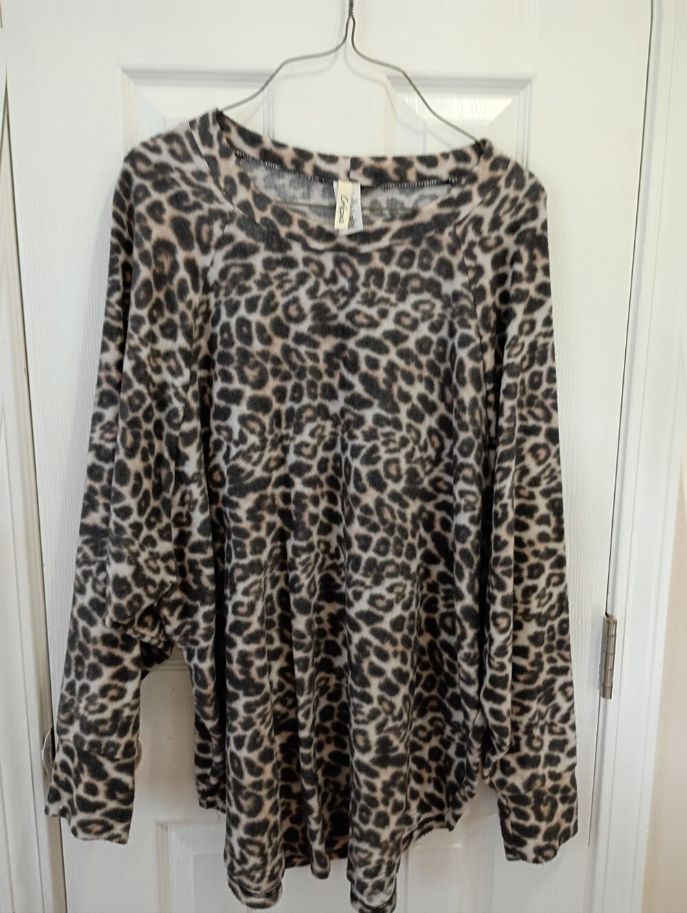 Leopard Print Long Sleeve Top - Taupe Black